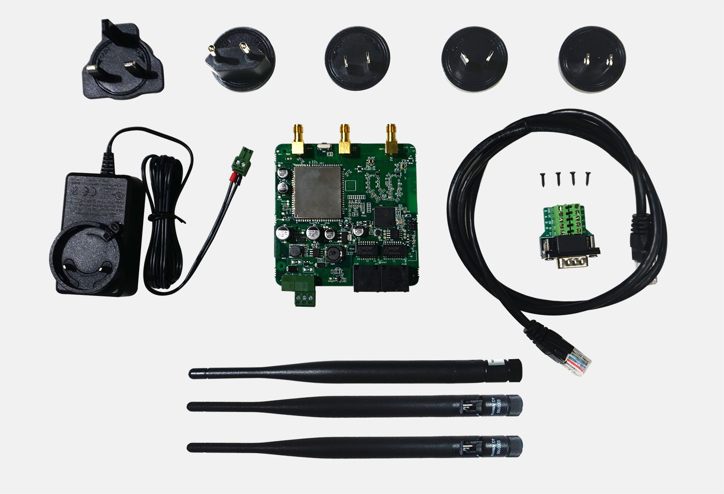 ROUTER R1511P-4L-A02EU-A-DevKit B061715: LTE CAT4 EMEA+SEA, WiFi, 1xSIM